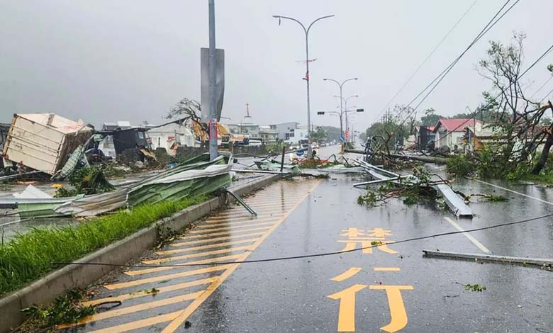 Le typhon "Kong-Rey" paralyse Taïwan, des dizaines de victimes