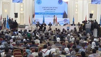 Une Dernière Carte Face à l’Isolement : Les Houthis S’appuient sur la « Conférence de Sanaa »