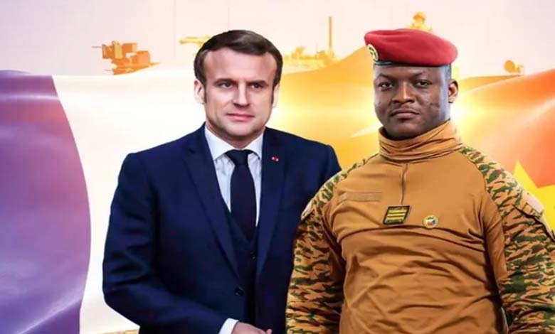 "Il a insulté tous les Africains" : Les répercussions des propos de Macron atteignent le Burkina Faso