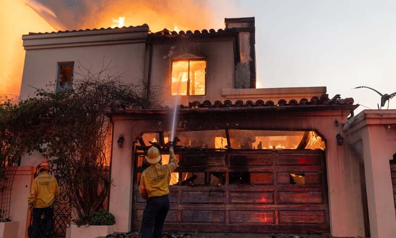 27 morts et des milliers de déplacés : les habitants de Californie luttent pour trouver un logement après les incendies