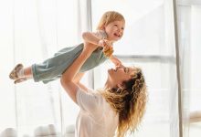 Comment la "parentalité bienveillante" influence-t-elle le développement des enfants et la santé familiale ?