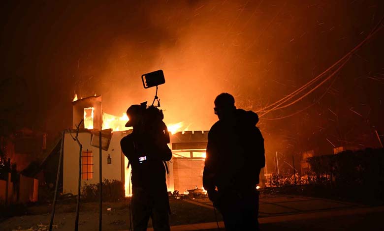 Des images documentent les dégâts massifs causés par un incendie dans un quartier huppé de Los Angeles