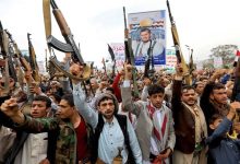 Le leader des Houthis admet le soutien iranien et menace Israël