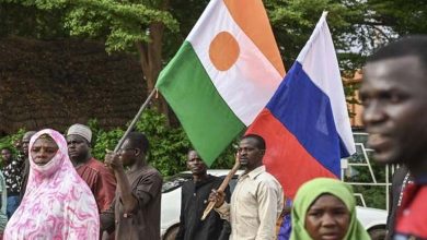 Avec des armes et des militaires, l’ours russe renforce son influence au Sahel africain