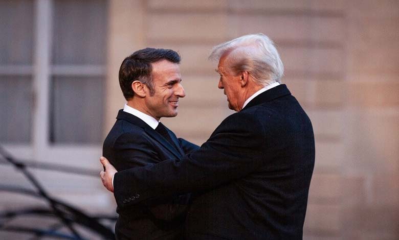 Assure-toi de fermer la porte... Trump donne des conseils à Macron après la vidéo de la gifle