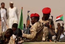 Entre l’armée et les Frères musulmans… un écrivain résume la crise soudanaise