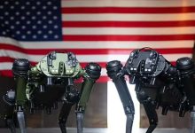 Chiens robots et avions légendaires : l’Amérique célèbre son armée à la manière de Trump