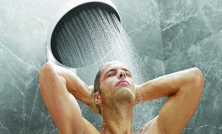 Pourquoi la douche à l’eau froide peut être dangereuse en été ?