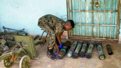 Al-Burhan cherche à contenir une crise potentielle liée à l'utilisation d'armes chimiques