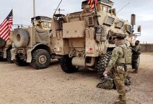 Des camps dans des bases militaires : les États-Unis accélèrent leur bataille des migrants 