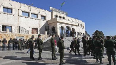 La montée des tensions entre les autorités et les syndicats fait craindre une explosion sociale en Algérie