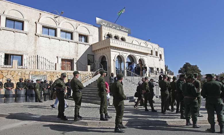 La montée des tensions entre les autorités et les syndicats fait craindre une explosion sociale en Algérie