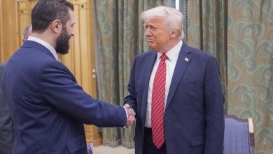 Trump met fin aux sanctions contre la Syrie tandis qu’Israël s’intéresse à une normalisation des relations