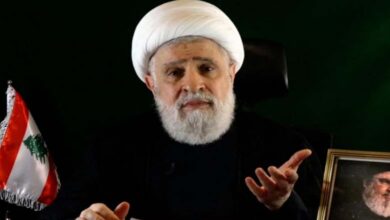 Plainte judiciaire contre le secrétaire général adjoint du Hezbollah pour menace de guerre civile au Liban