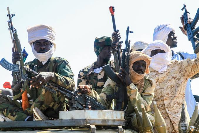 Trafic d’armes sous couvert d’aide humanitaire : le rôle de la Turquie au Soudan entre agenda caché et soutien déclaré