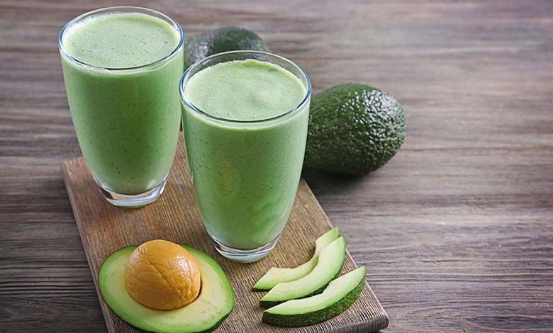 Avocat et thé vert, alliés majeurs de la santé cérébrale
