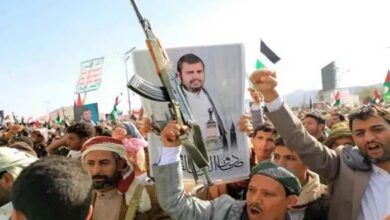 Ciblage de la vitrine administrative : des scénarios douloureux pour l’avenir des Houthis