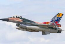 Des chasseurs vénézuéliens volent près d’un destroyer américain : une provocation au-dessus des Caraïbes