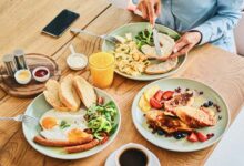 Le petit-déjeuner tardif pourrait révéler des problèmes de santé précoces