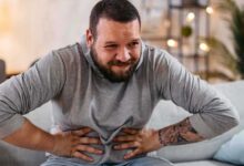 Comment les aliments et les compléments peuvent-ils aider à soulager les symptômes de la constipation ?