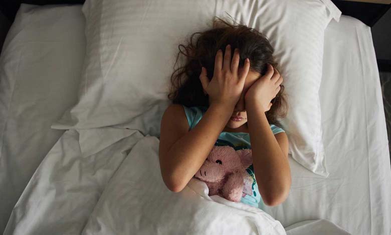 Comment les troubles du sommeil menacent-ils l’équilibre psychologique des enfants ?
