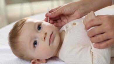 Faut-il nettoyer régulièrement les oreilles de votre enfant ? Ce que disent les experts