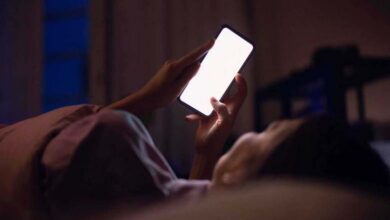 L’activité nocturne sur les réseaux sociaux et son lien avec l’anxiété : une relation complexe