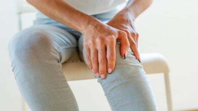 Le tremblement ou agitation des jambes indique-t-il un risque de maladie de Parkinson ?