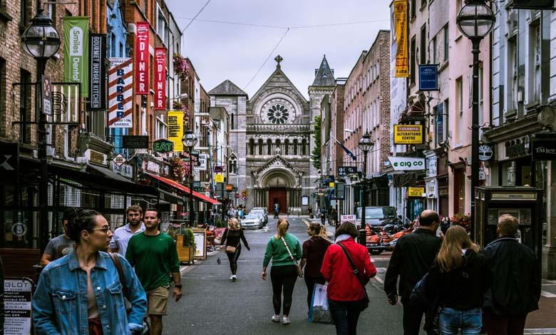 Les Frères musulmans en Irlande : mises en garde contre des financements suspects et appel à une enquête approfondie