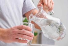 Comment l’hydratation quotidienne réduit-elle le risque de goutte ?