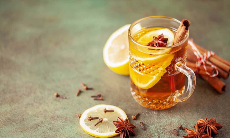 La cannelle et le miel : un remède naturel pour soulager les symptômes du rhume