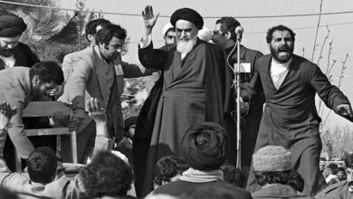 Lance, bouclier et empereur à genoux  : l’Iran brandit l’épée de l’histoire face à ses rivaux