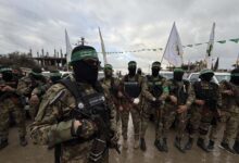 Les combattants du Hamas à l’intérieur de la ligne jaune : un nouveau test pour la trêve à Gaza