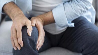 Pourquoi les douleurs articulaires augmentent-elles par temps froid ? Analyse scientifique et recommandations pratiques