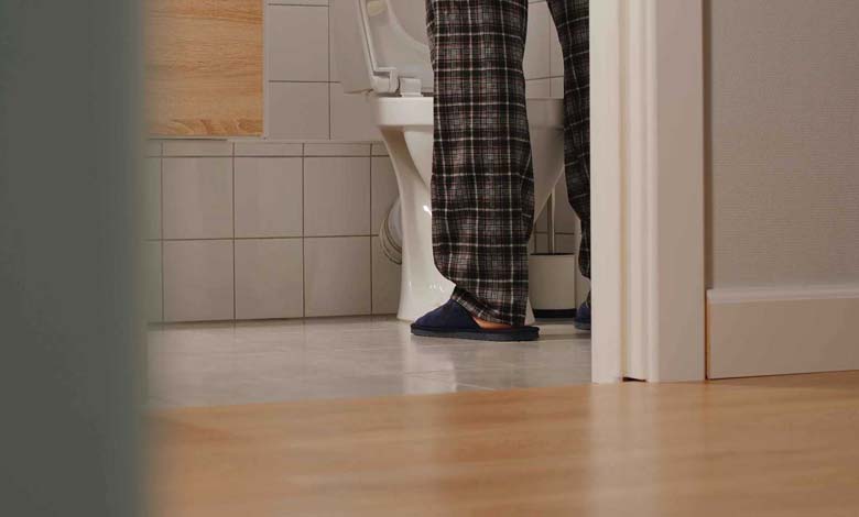 Se réveiller fréquemment la nuit pour uriner pourrait révéler un problème respiratoire