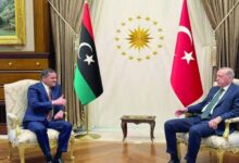 Un rapprochement entre Ankara et les autorités de l’Est libyen déstabilise le gouvernement Dbeibah