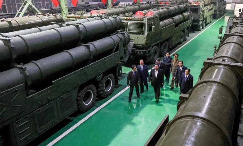 Capables d’anéantir l’ennemi… Kim dévoile de nouveaux lance-roquettes