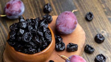 Comment la prune favorise la régularité intestinale
