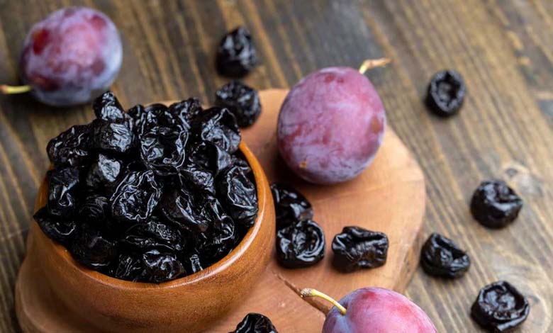 Comment la prune favorise la régularité intestinale