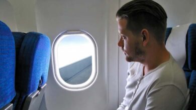 Comment protéger votre dos lors des voyages en avion