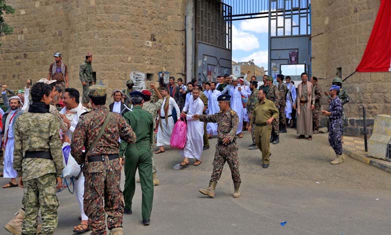 Qui sauvera Sakhr des griffes du parti Al-Islah ? L’histoire d’un jeune Yéménite englouti par les prisons des Frères musulmans et revenu sans voix