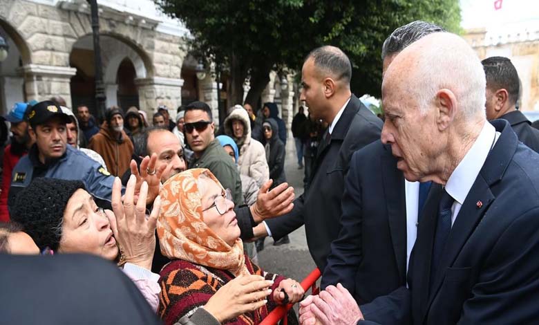Saïed s’engage à protéger le pays contre les ingérences étrangères