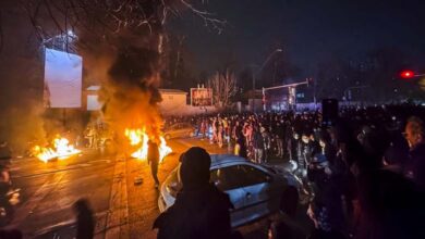 L’Iran privé d’Internet pour le deuxième jour consécutif, l’armée réagit aux manifestations