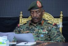 Dans les coulisses de la réunion entre al-Burhan et le bloc démocratique : comment a été décidée l’exclusion des mouvements armés et la sortie du bloc du pouvoir