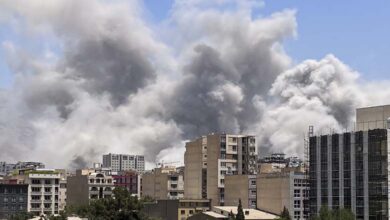 Des médias iraniens démentent toute blessure du président Massoud Pezeshkian après qu’une frappe a ciblé les abords de la présidence.