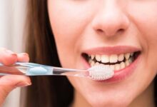 Faut-il se brosser les dents après chaque repas ? Analyse scientifique et recommandations pratiques