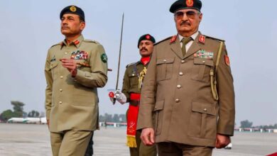 Haftar lance un plan de développement de l’armée dans un contexte de défis sécuritaires