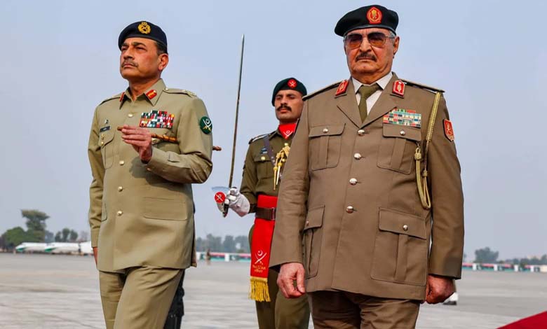 Haftar lance un plan de développement de l’armée dans un contexte de défis sécuritaires