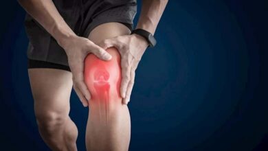 Pourquoi la douleur au genou s’aggrave-t-elle pendant la nuit ?