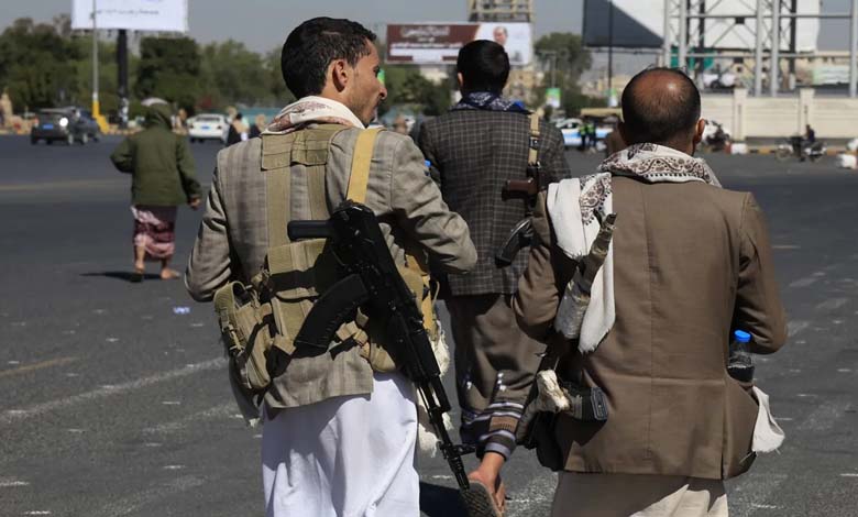 Analyste politique : les Houthis entraînent le Yémen dans des conflits régionaux et poussent le pays vers un isolement accru